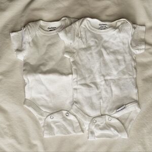Gerber 6 White Onsies